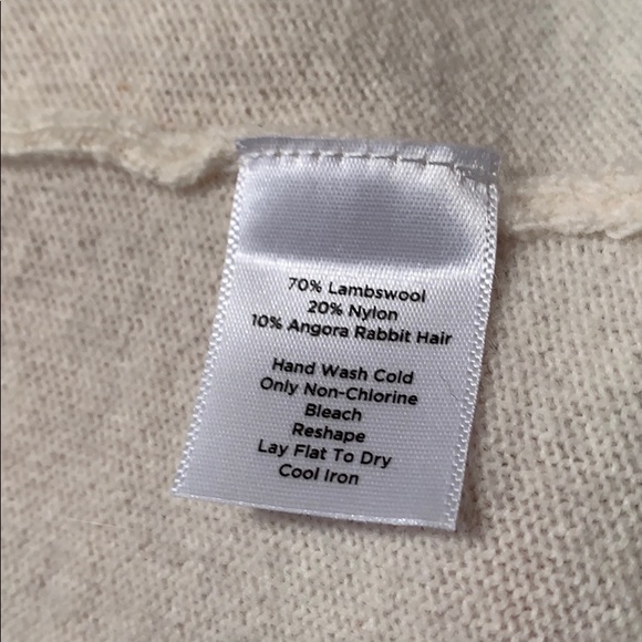 Lambswool Cream Sweater - Picture 6 of 6